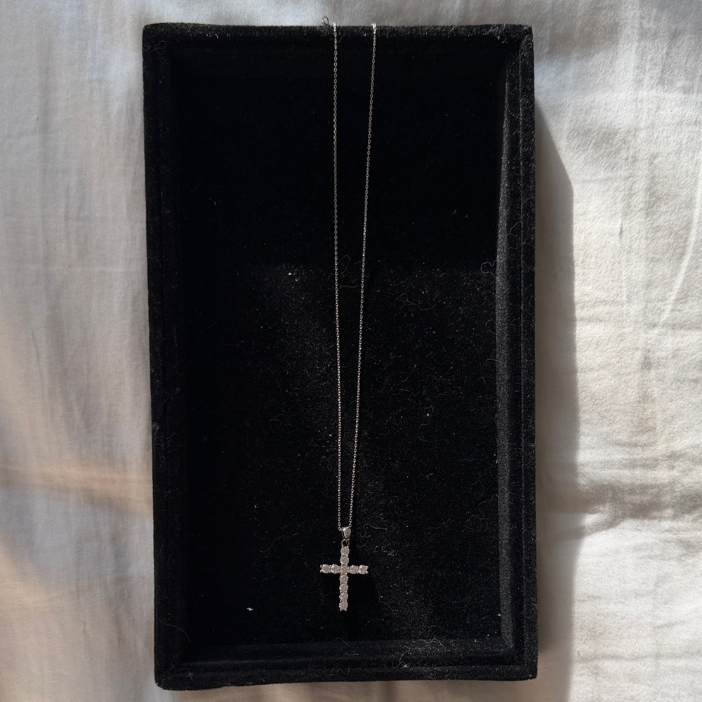 Adjustable Dainty Silver Cross Pendant Necklace with Sparkling Stones
